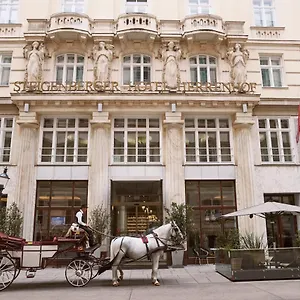 Hotel Steigenberger Herrenhof *****